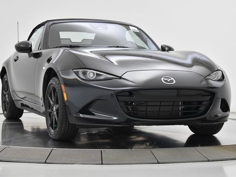 New 2026 MAZDA MX-5 Miata Sport w/ Interior Package RWD image 12