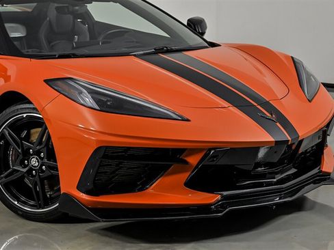 Used 2021 Chevrolet Corvette Stingray Preferred Conv w/ Z51 Performance Package RWD image 2