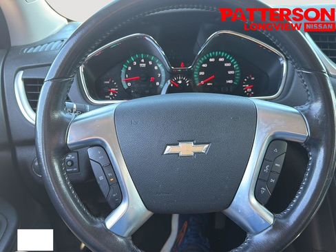 Used 2014 Chevrolet Traverse LT FWD image 12