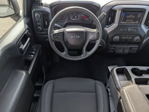 Used 2025 Chevrolet Silverado 1500 Custom Trail Boss w/ Turbomax Blackout Package AWD/4WD image 12
