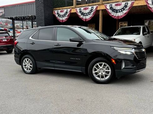 Used 2024 Chevrolet Equinox LT image 2