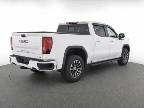 Used 2021 GMC Sierra 1500 AT4 w/ AT4 Premium Package AWD/4WD image 3