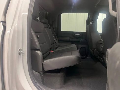 Used 2023 Chevrolet Silverado 2500 Custom w/ Custom Convenience Package AWD/4WD image 15