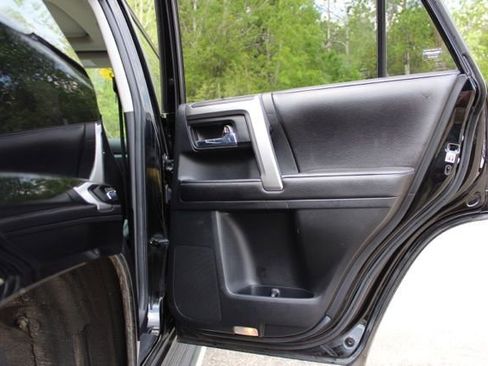 Used 2016 Toyota 4Runner SR5 Premium AWD/4WD image 18