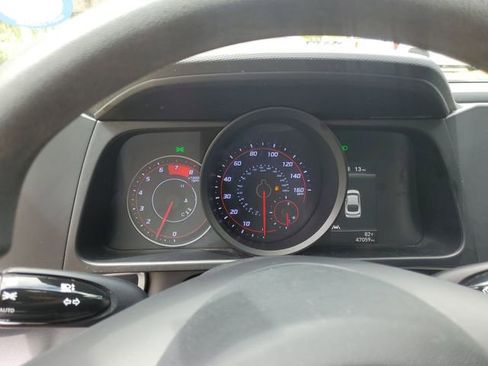 Used 2022 Hyundai Elantra SEL w/ Cargo Package FWD image 25