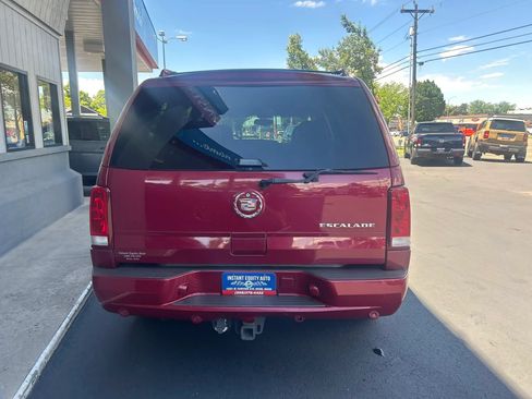 Used 2005 Cadillac Escalade AWD image 28