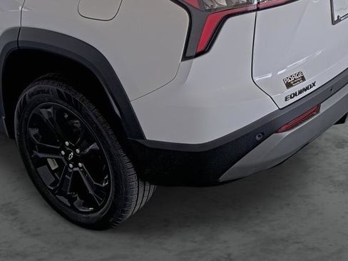 New 2026 Chevrolet Equinox LT w/ Convenience Package II FWD image 9