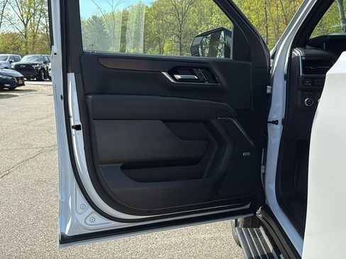 New 2026 GMC Yukon XL Denali AWD/4WD image 6