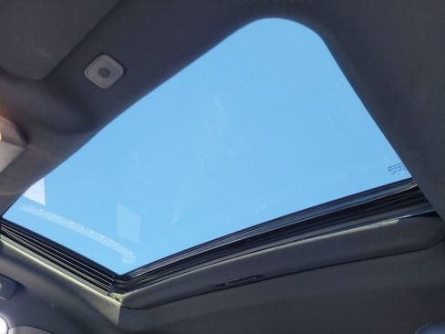 Certified 2025 Toyota Highlander XSE image 18