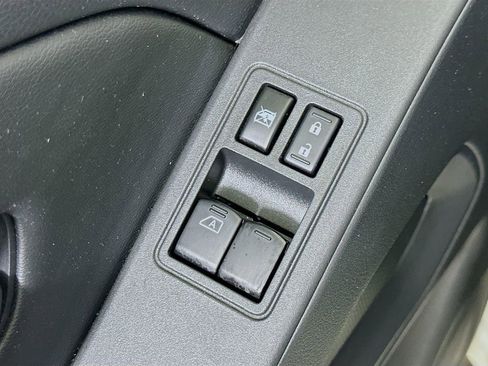 Used 2025 Nissan Frontier S w/ S Utility Package image 20