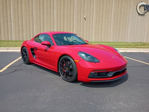Certified 2025 Porsche 718 Cayman GTS RWD image 12