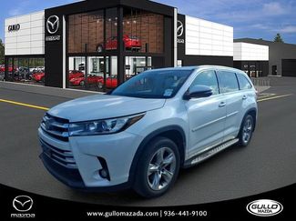 Used 2017 Toyota Highlander Limited FWD video 1