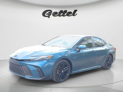 Used 2026 Toyota Camry SE FWD image 1