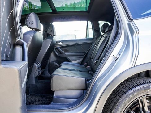 Used 2022 Volkswagen Tiguan SE R-Line image 30