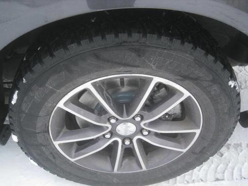 Used 2017 Dodge Grand Caravan SXT image 34