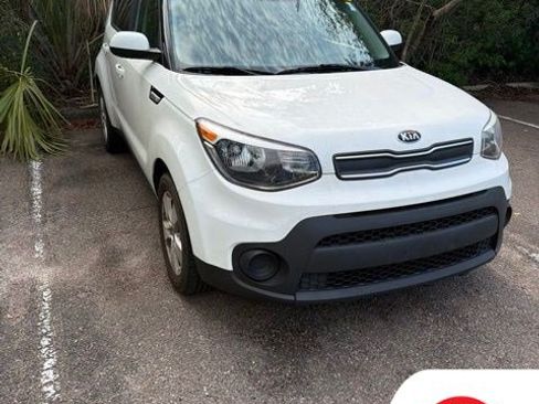 Used 2019 Kia Soul FWD image 3