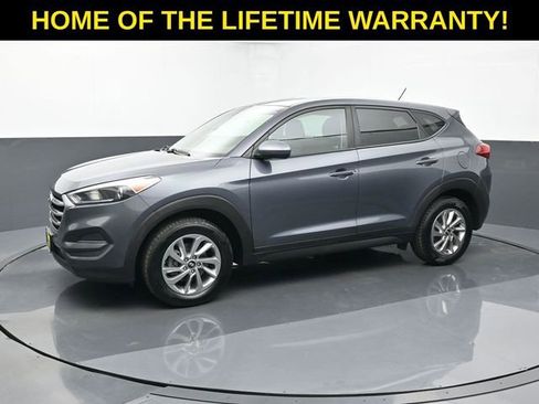 Used 2018 Hyundai Tucson SE image 2