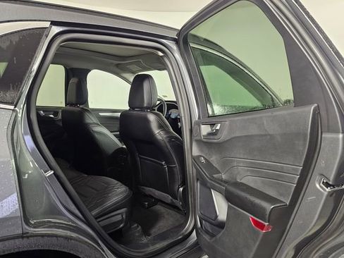 Used 2024 Ford Escape SE w/ PHEV Premium Package image 14