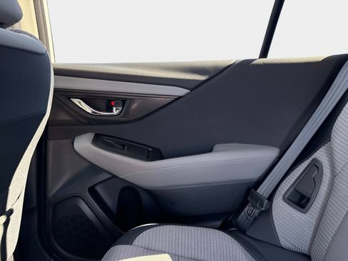 Certified 2025 Subaru Outback Premium w/ Popular Package #1A image 16