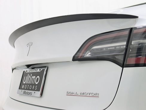 Used 2022 Tesla Model 3 Performance image 11