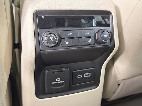 Certified 2023 GMC Acadia Denali w/ Black Diamond Edition image 21