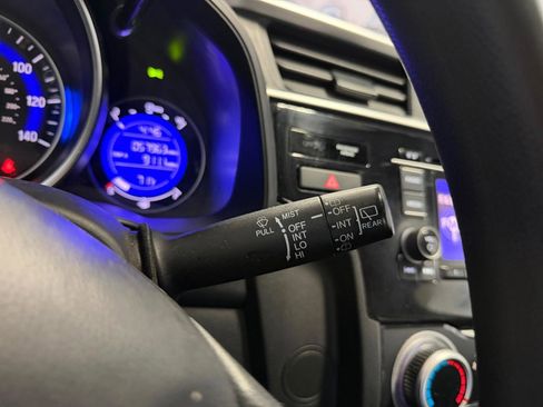 Used 2020 Honda Fit LX image 32