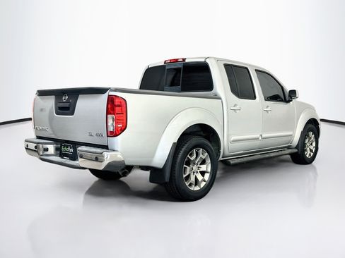Used 2018 Nissan Frontier SL AWD/4WD image 9