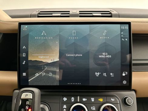 New 2026 Land Rover Defender 110 X-Dynamic SE image 18