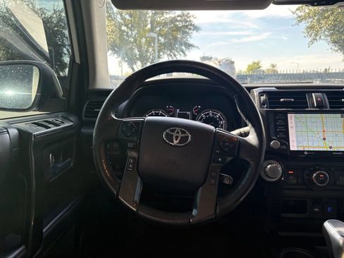Used 2023 Toyota 4Runner TRD Off-Road Premium AWD/4WD image 8