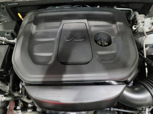 Used 2019 Jeep Grand Cherokee Limited AWD/4WD image 30