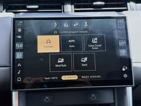 Used 2025 Land Rover Discovery Sport S AWD/4WD image 48