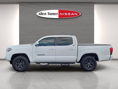 Used 2023 Toyota Tacoma SR5 w/ Technology Package AWD/4WD image 11