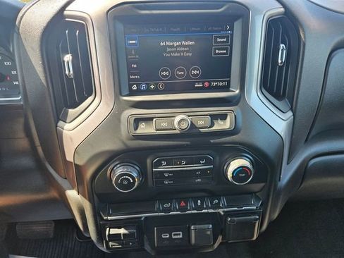Used 2022 Chevrolet Silverado 2500 Custom w/ Custom Value Package AWD/4WD image 18