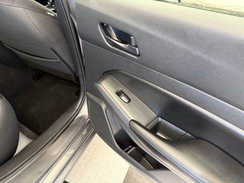Used 2024 Nissan Altima 2.5 SV FWD image 25