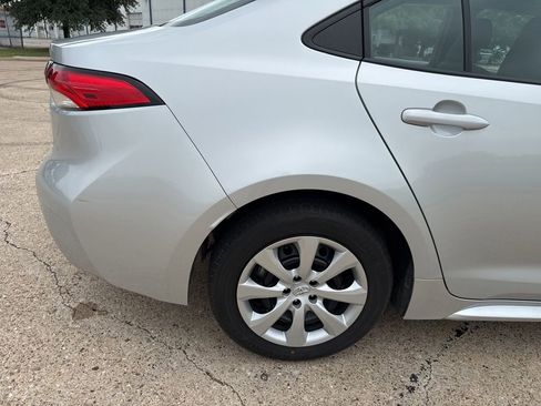 Used 2024 Toyota Corolla LE FWD image 6