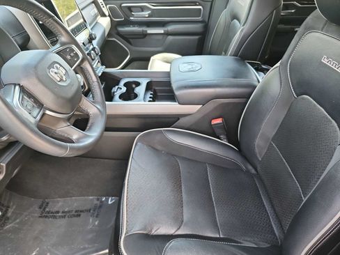Used 2022 RAM 1500 Laramie RWD image 15