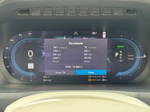 Used 2024 Volvo XC90 T8 Ultimate w/ Lounge Package image 21