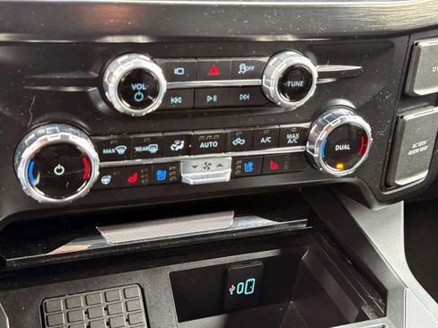Used 2025 Ford F250 Lariat w/ Chrome Package AWD/4WD image 25