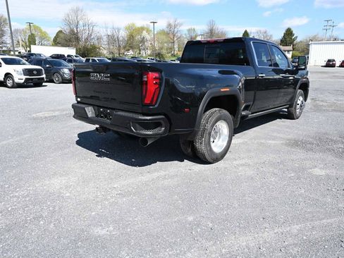 New 2026 GMC Sierra 3500 Denali w/ Denali Reserve Package image 4