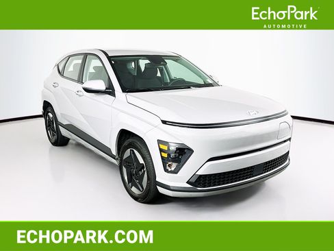 Used 2024 Hyundai Kona SE FWD image 1