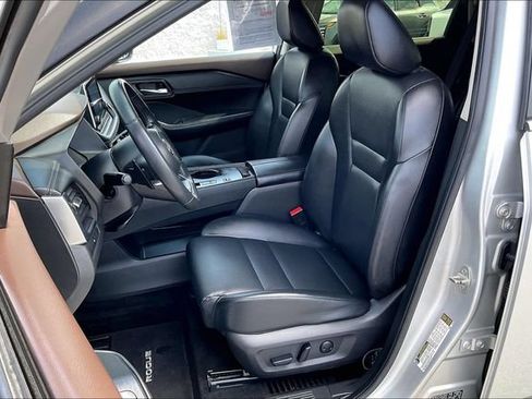 Certified 2023 Nissan Rogue SV w/ SV Premium B Package FWD image 24