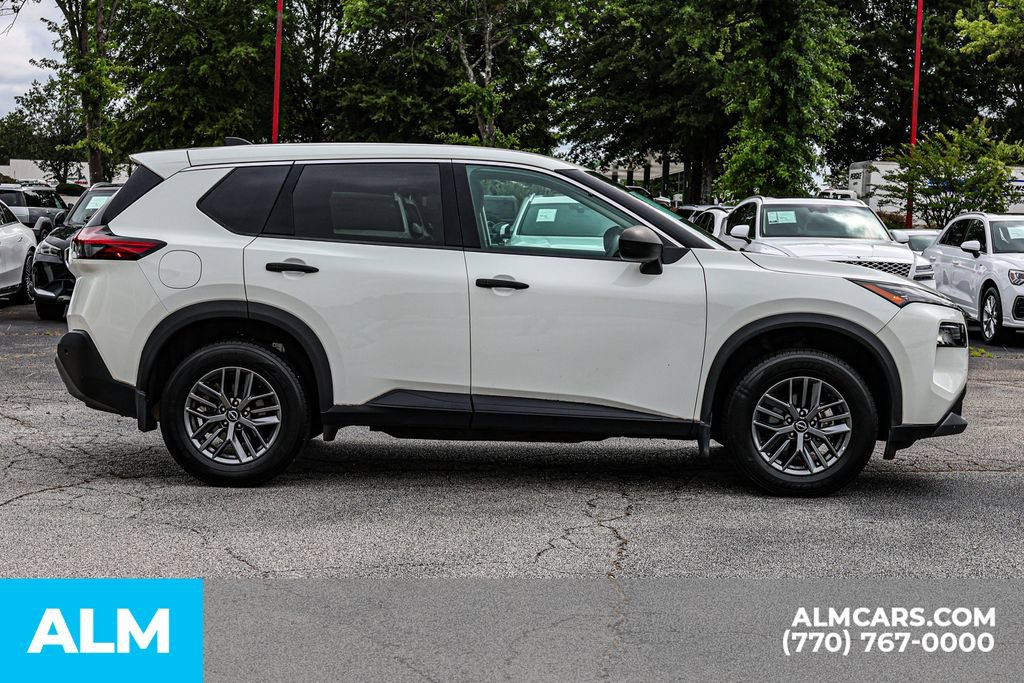 Used 2023 Nissan Rogue S FWD image 9