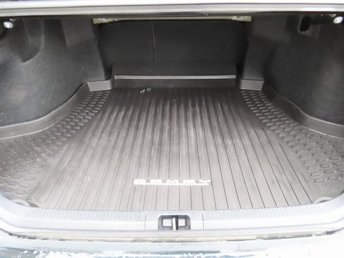 Used 2023 Toyota Camry LE image 28