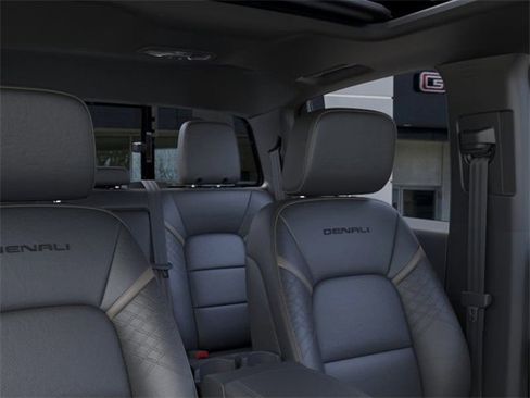New 2026 GMC Canyon Denali image 24