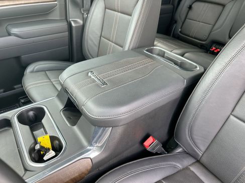 Used 2025 Chevrolet Silverado 2500 High Country w/ Midnight Edition AWD/4WD image 21