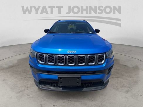 Used 2024 Jeep Compass Latitude AWD/4WD image 14