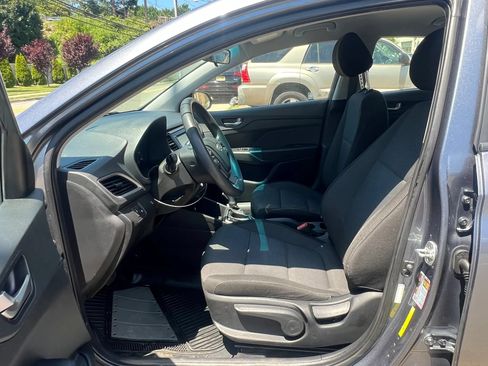 Used 2019 Hyundai Accent SE FWD image 23
