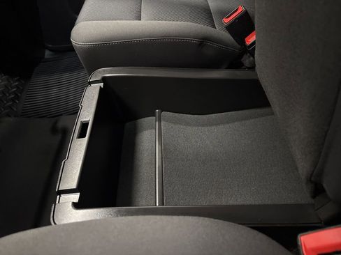 Used 2018 Chevrolet Silverado 1500 LT w/ All Star Edition image 20