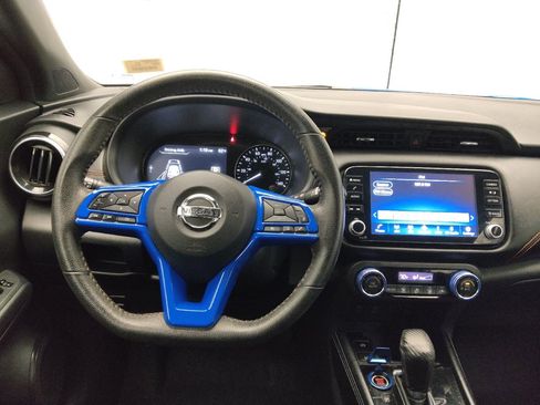 Used 2021 Nissan Kicks SR image 22