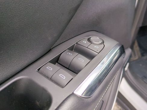 Used 2024 Chevrolet Traverse LT w/ Enhanced Driving Package image 12